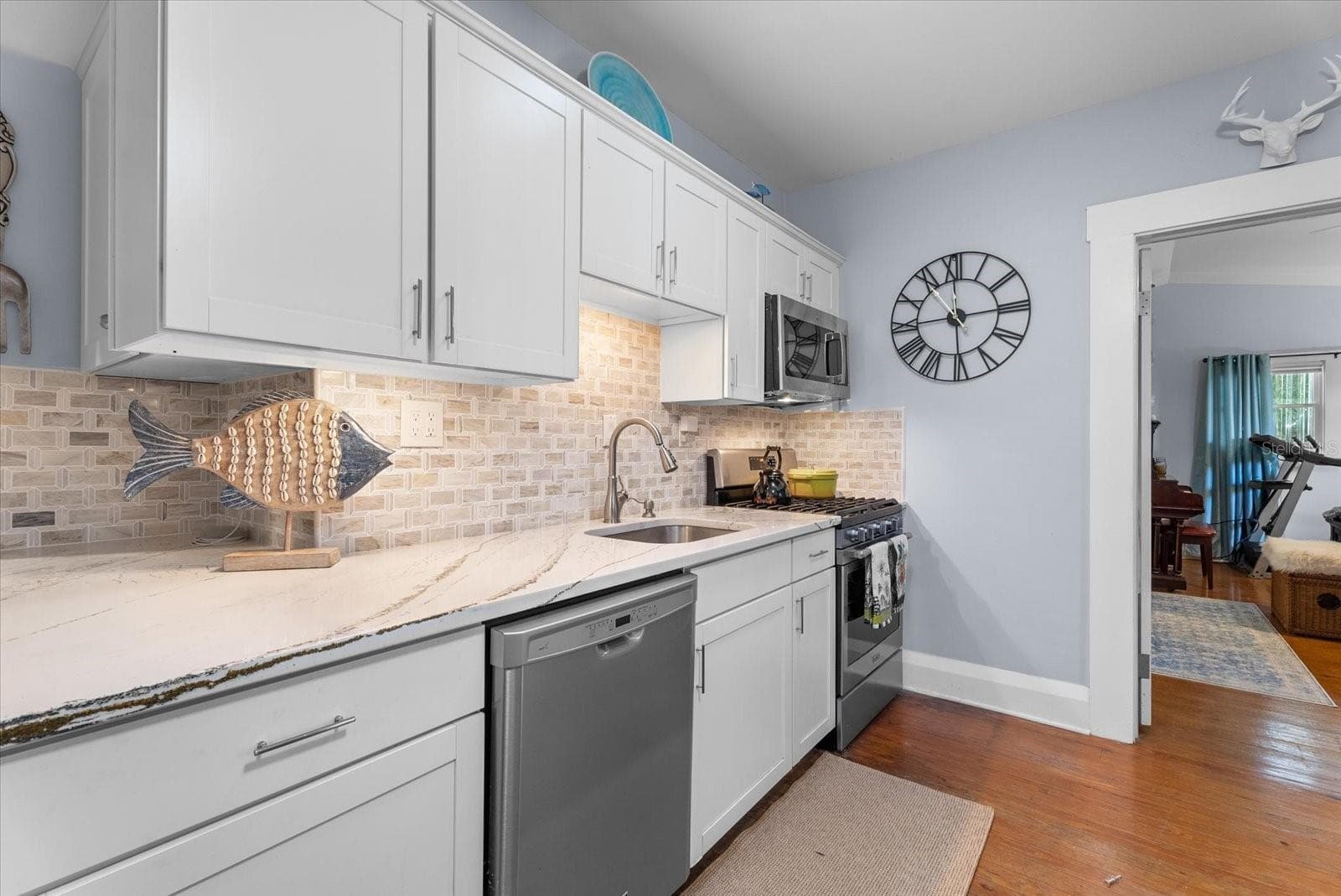Single Family Residence at 1777 ALTA VISTA ST, SARASOTA, photo 19 of 79