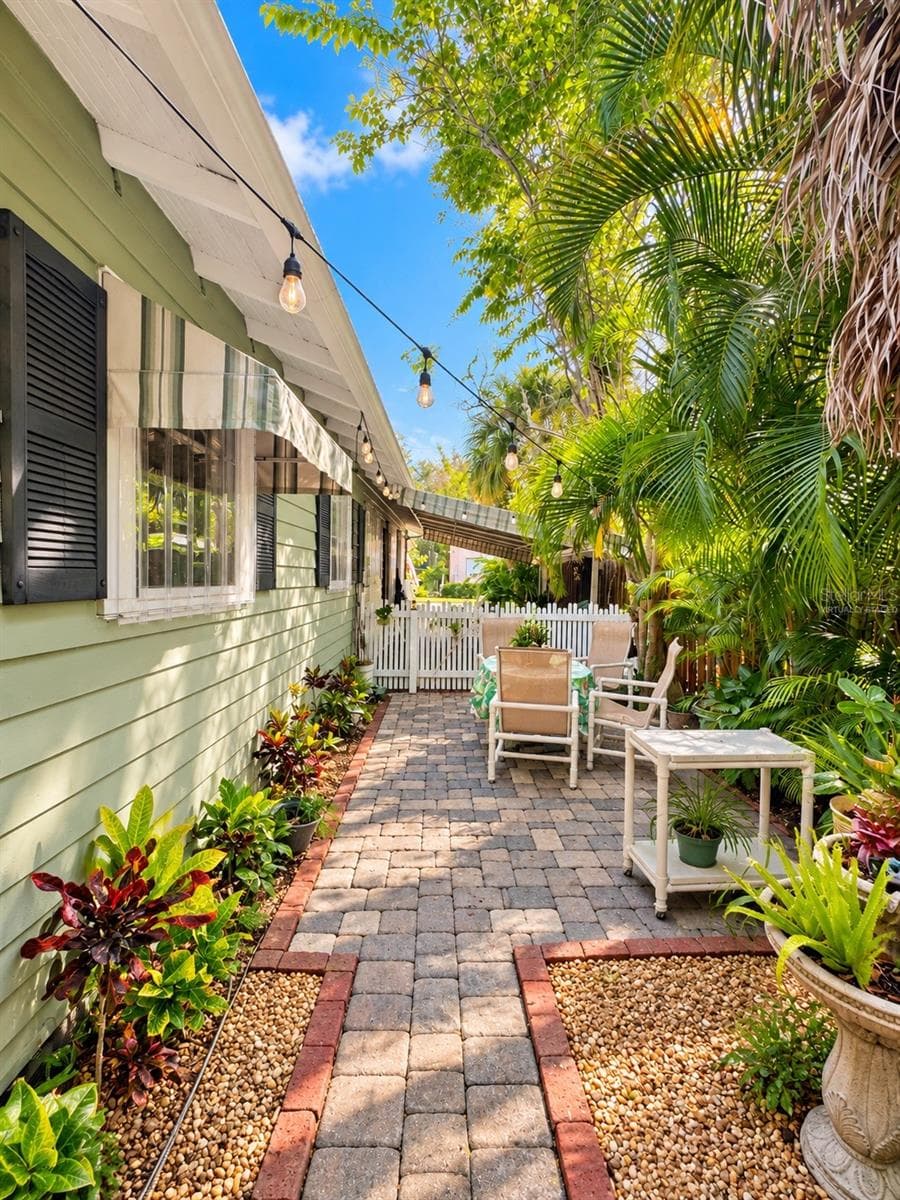 Backyard - Virtually Staged - 1777 ALTA VISTA ST, SARASOTA