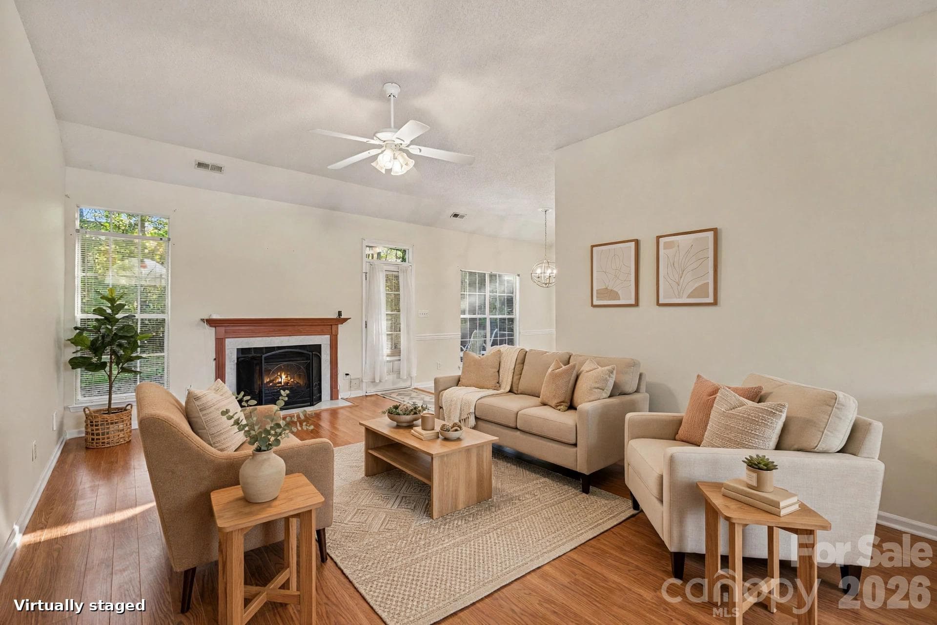 Single Family Residence at 8524 Albury Walk Lane, Charlotte, photo 2 of 33
