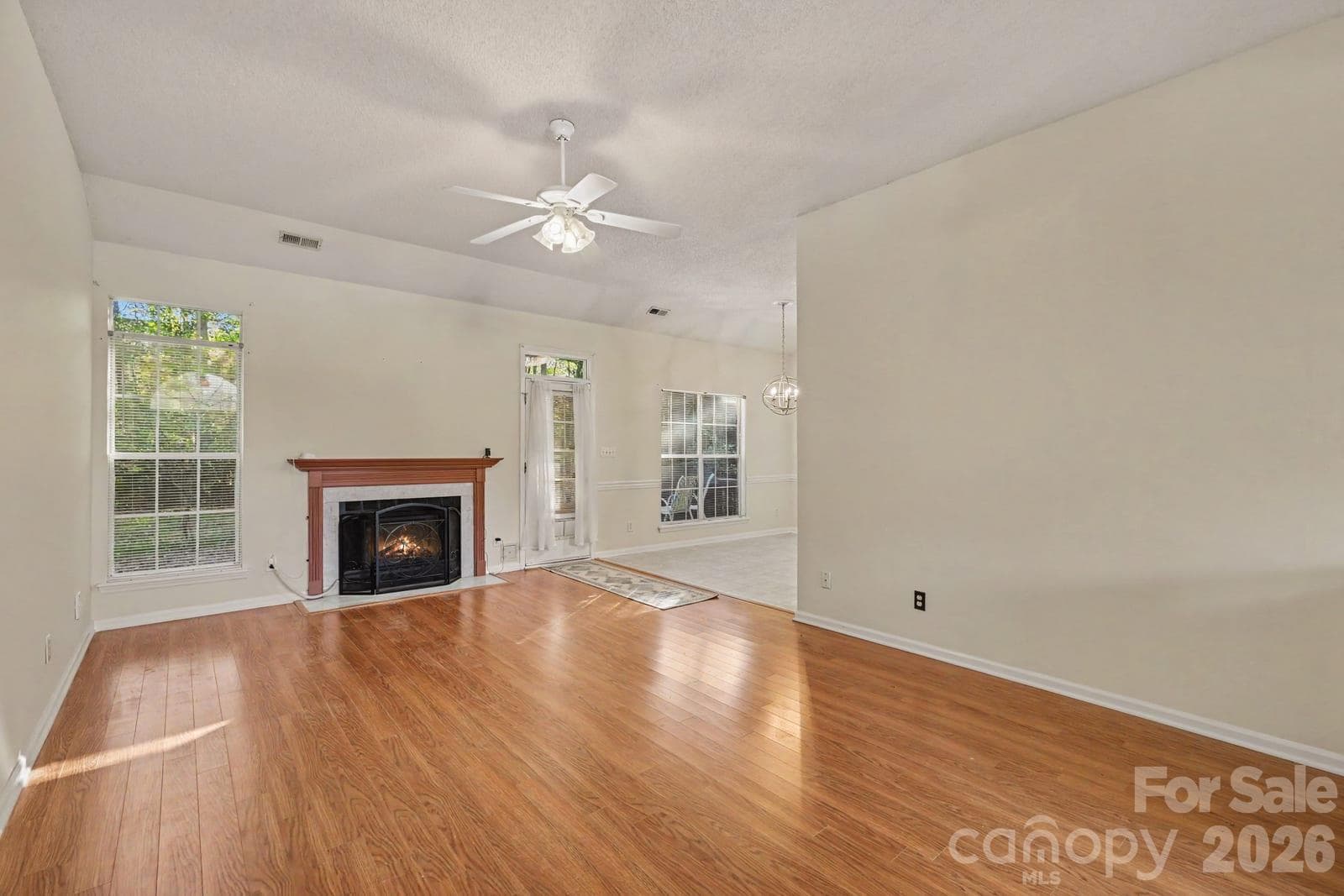 Single Family Residence at 8524 Albury Walk Lane, Charlotte, photo 3 of 33
