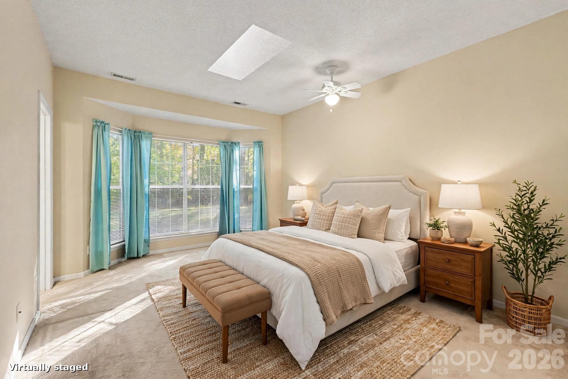 Single Family Residence at 8524 Albury Walk Lane, Charlotte, photo 7 of 33