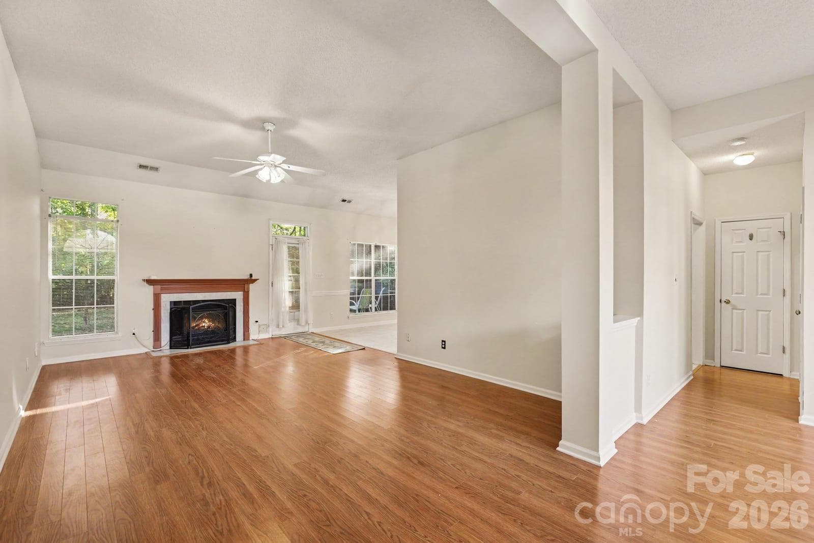 Single Family Residence at 8524 Albury Walk Lane, Charlotte, photo 15 of 33