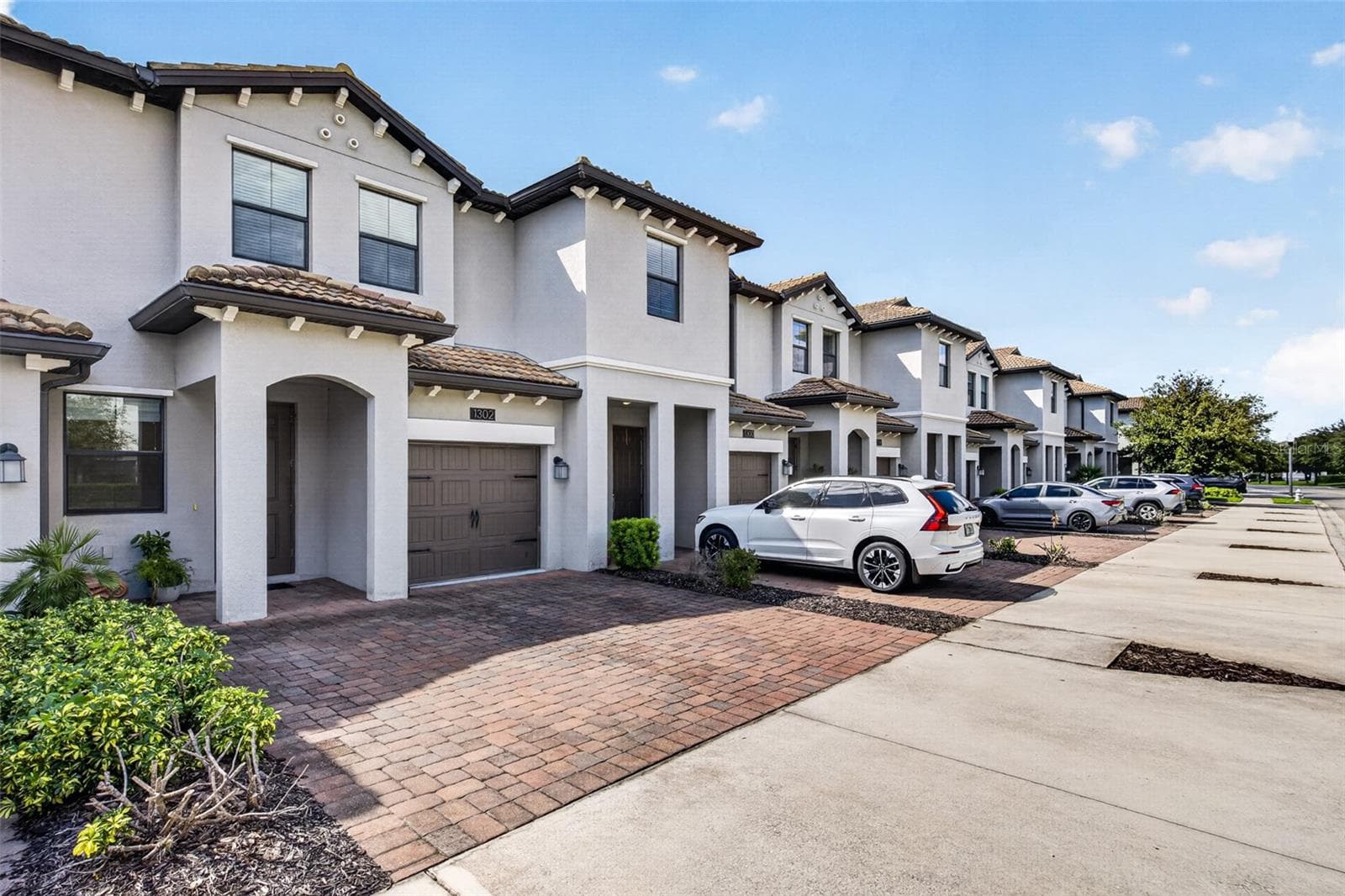 Townhouse at 1302 ROYAL ST GEORGE BLVD #1302, DAVENPORT, photo 5 of 41