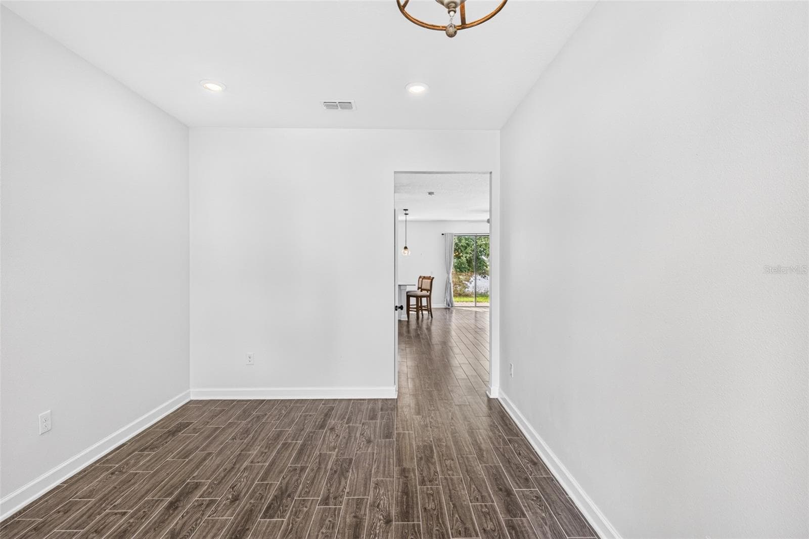 Townhouse at 1302 ROYAL ST GEORGE BLVD #1302, DAVENPORT, photo 6 of 41