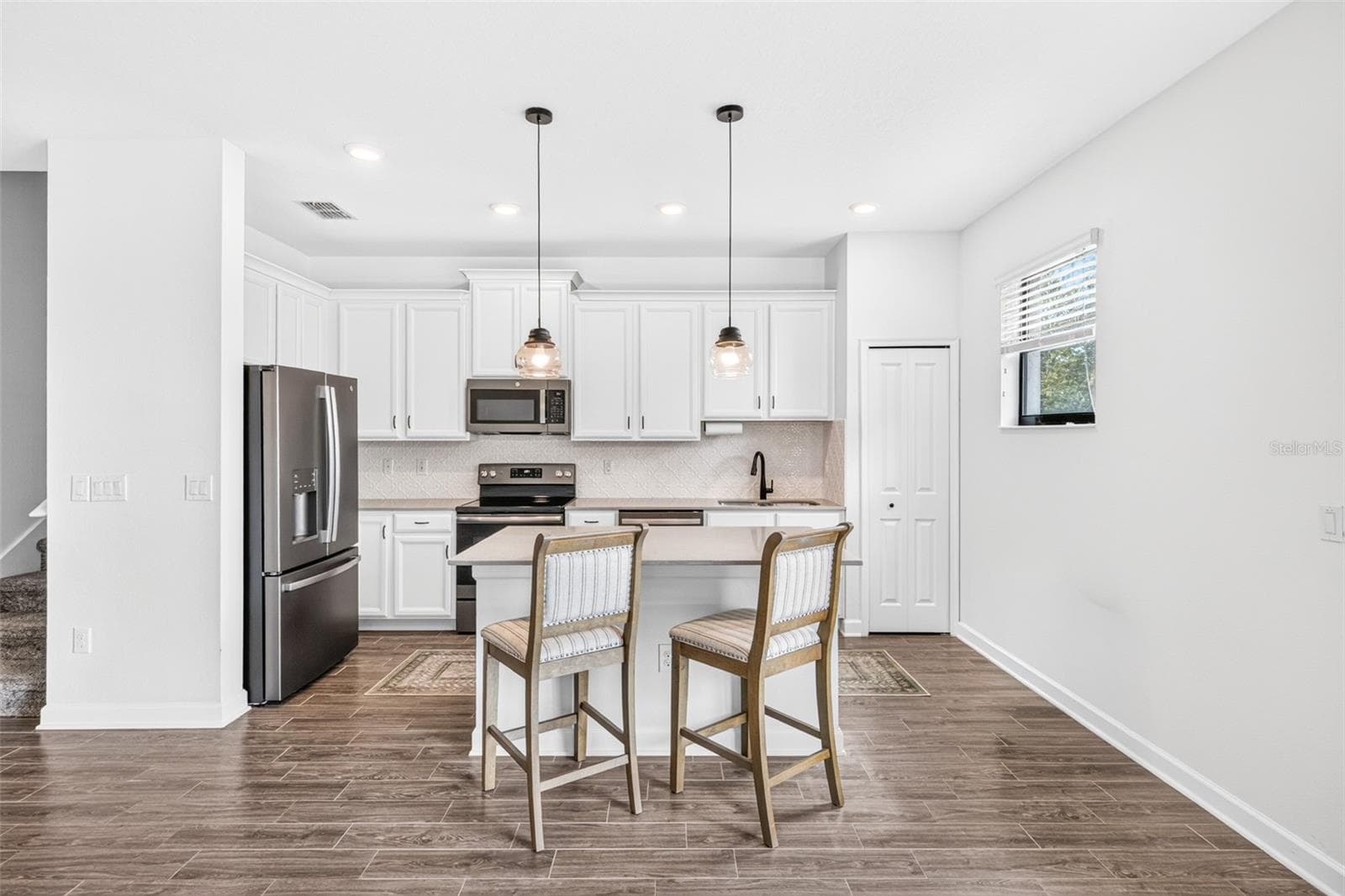 Townhouse at 1302 ROYAL ST GEORGE BLVD #1302, DAVENPORT, photo 9 of 41