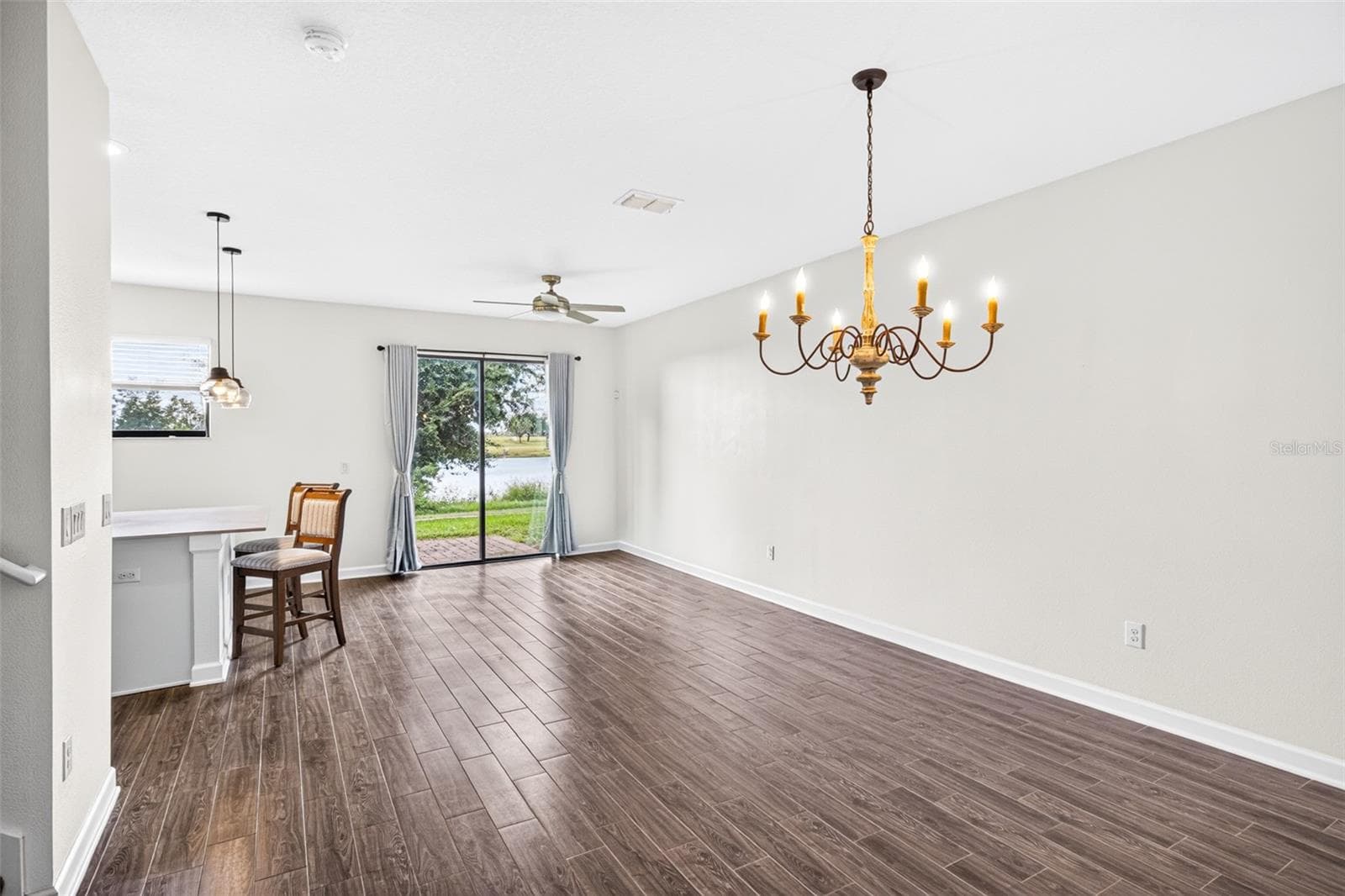 Townhouse at 1302 ROYAL ST GEORGE BLVD #1302, DAVENPORT, photo 15 of 41