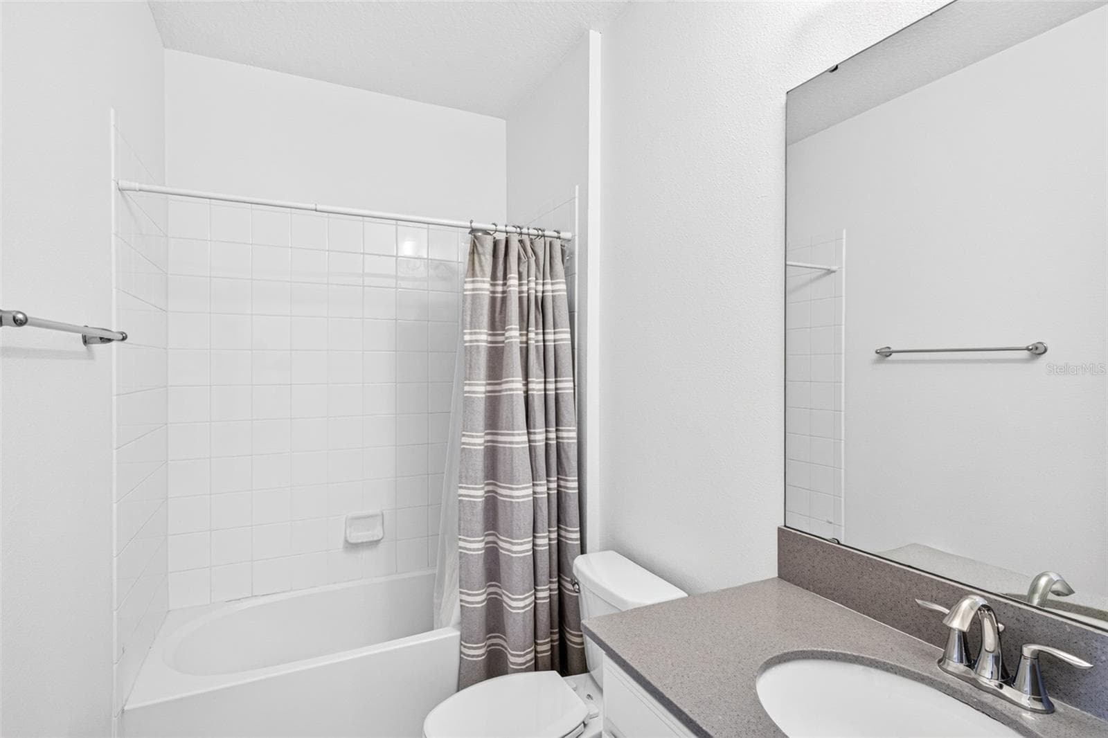 Townhouse at 1302 ROYAL ST GEORGE BLVD #1302, DAVENPORT, photo 26 of 41