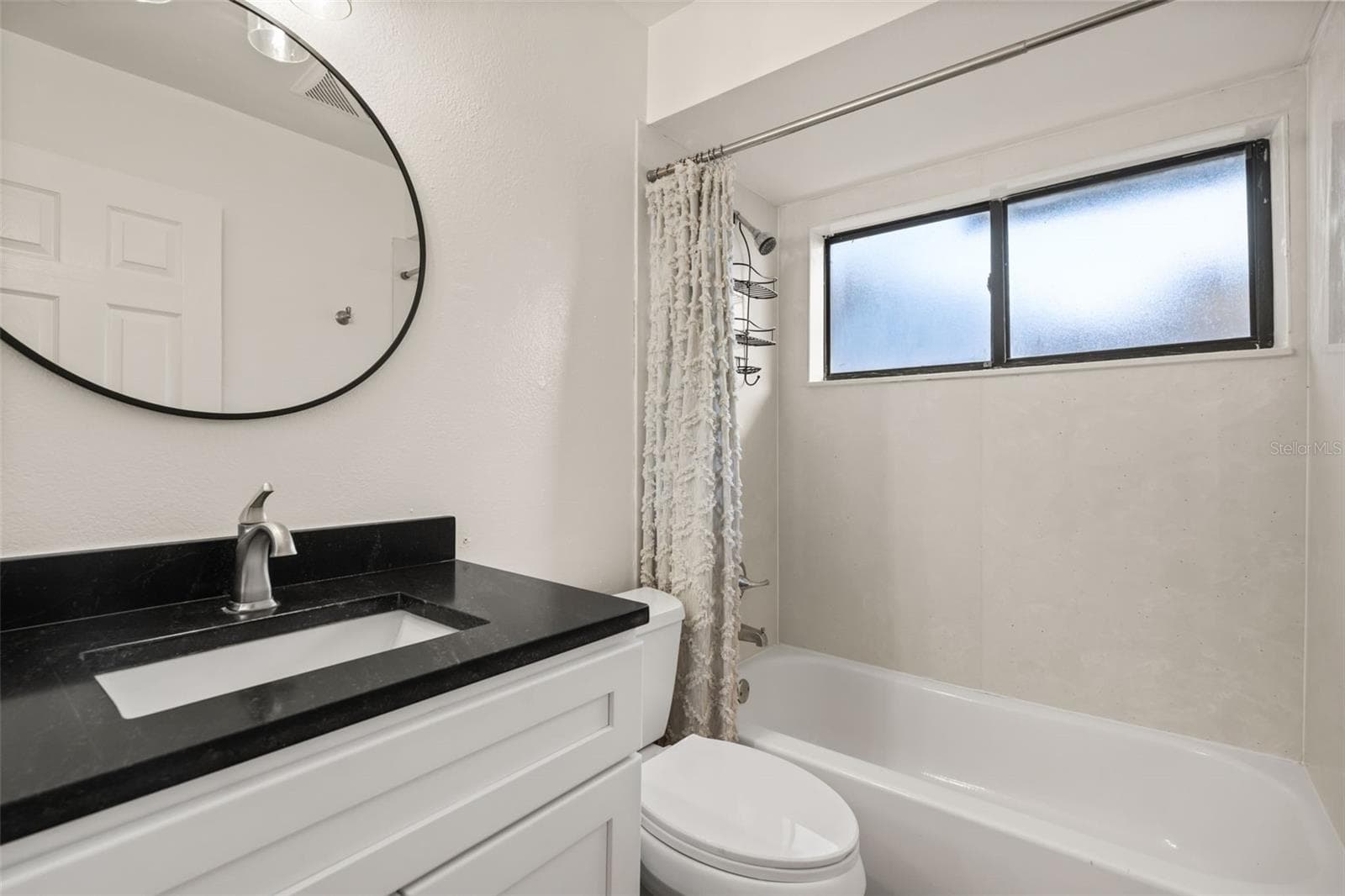Bathroom 2- Updated Vanity and Shower Tile - 5125 FORMBY DR, ORLANDO