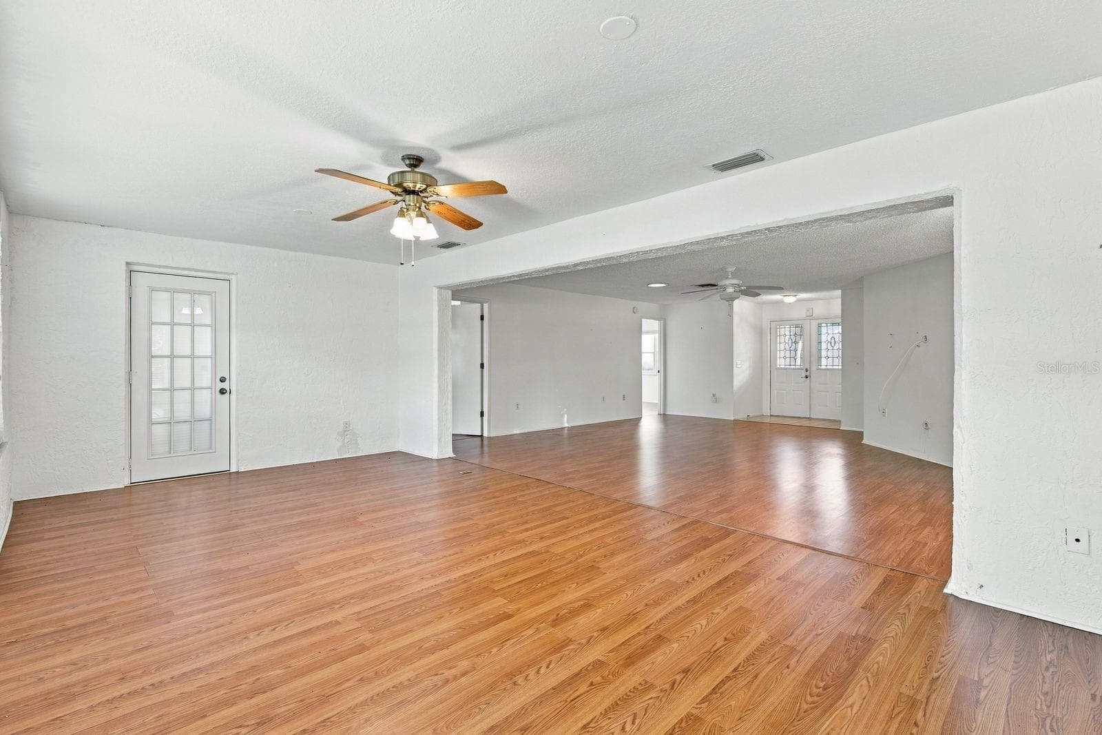 Single Family Residence at 3812 TARPON POINTE CIR, PALM HARBOR, photo 8 of 45