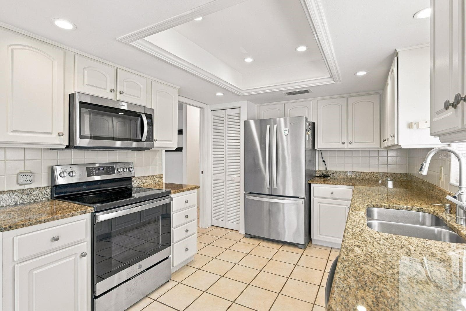 Single Family Residence at 3812 TARPON POINTE CIR, PALM HARBOR, photo 12 of 45