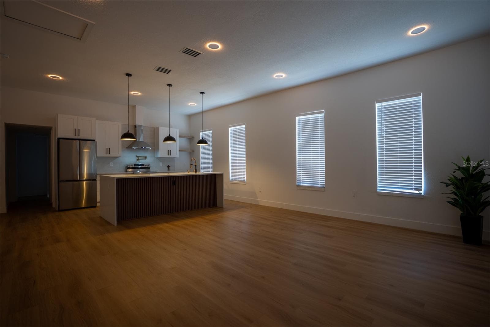 Single Family Residence at 1209 E 18TH AVE, TAMPA, photo 11 of 50
