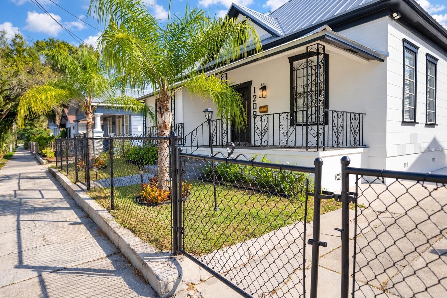 Single Family Residence at 1209 E 18TH AVE, TAMPA, photo 49 of 50