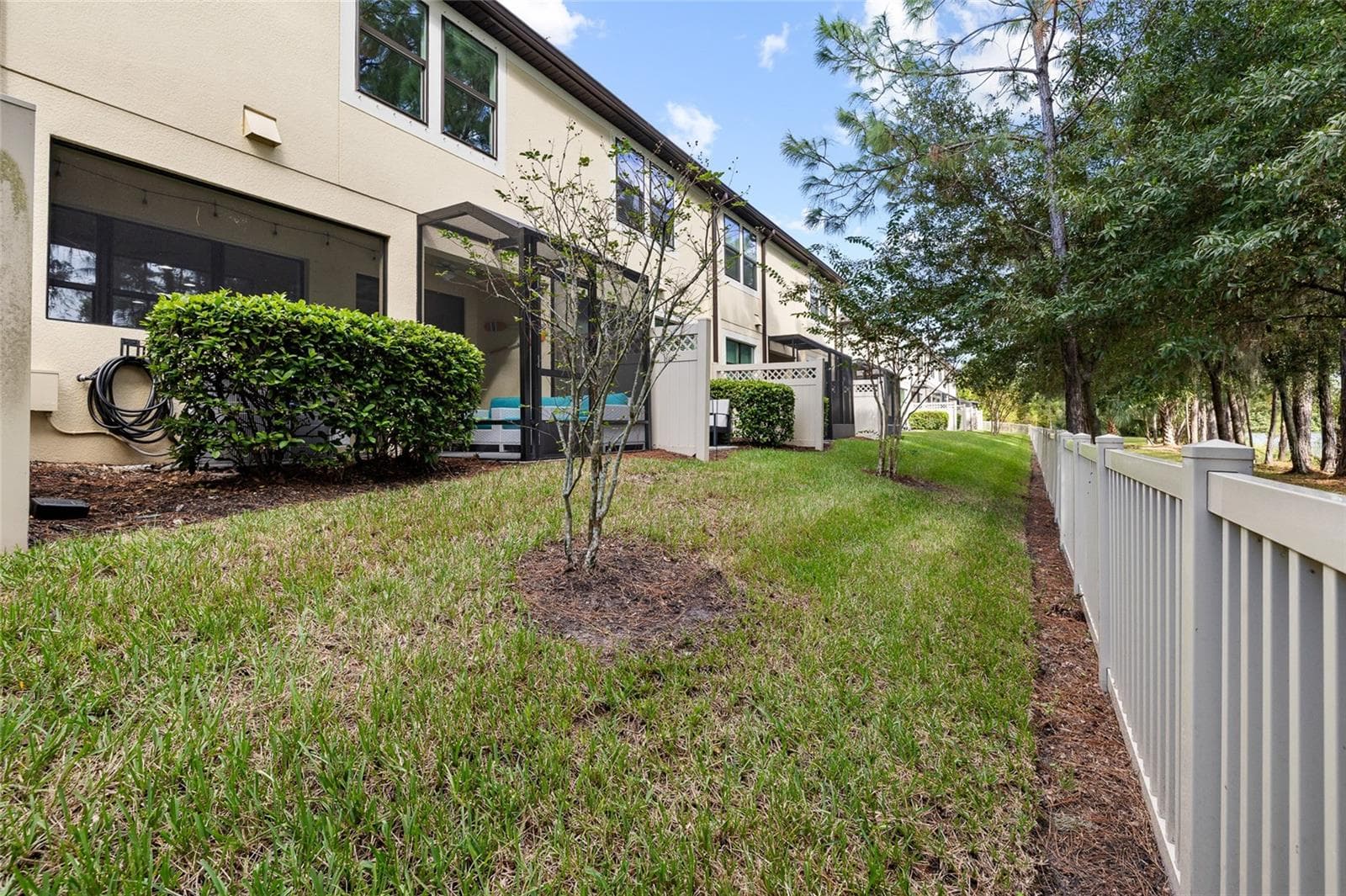 Townhouse at 11424 CROWNED SPARROW LN, TAMPA, photo 41 of 53