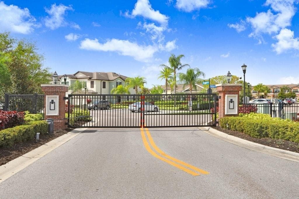 Townhouse at 11424 CROWNED SPARROW LN, TAMPA, photo 49 of 53