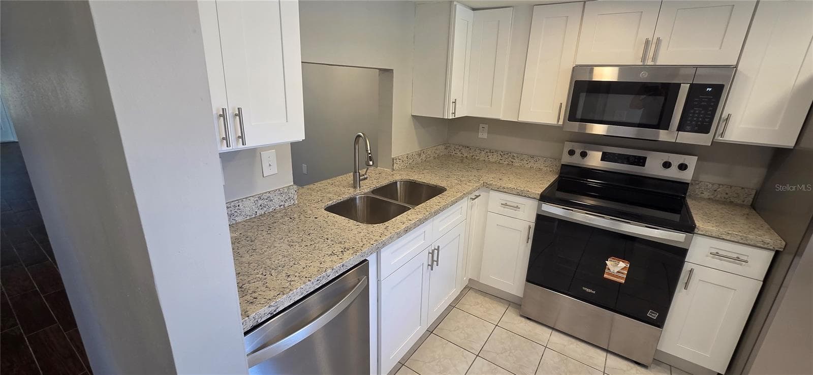 Condominium at 4141 STRATFORD DR #A, NEW PORT RICHEY, photo 2 of 32