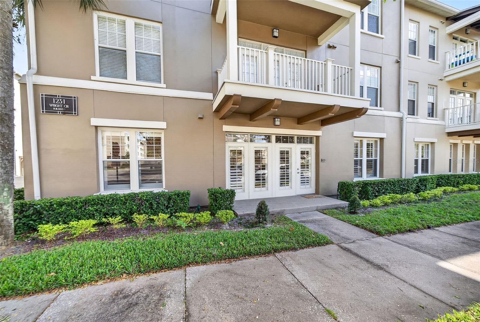 1231 WRIGHT CIR #108