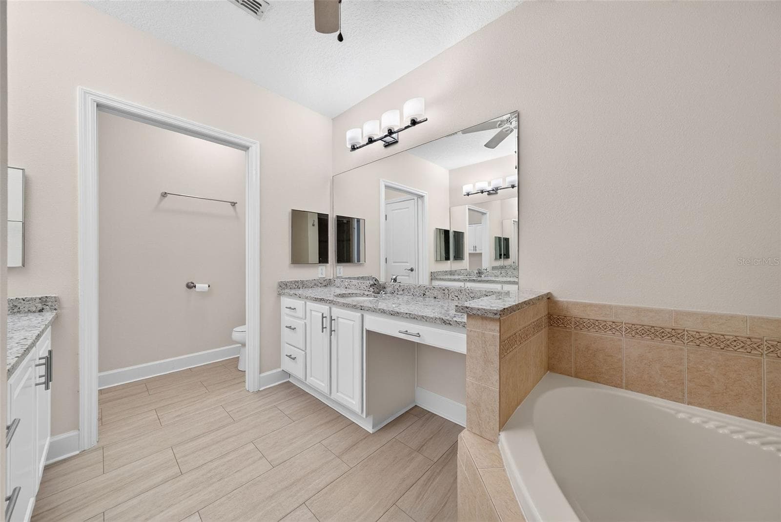 Primary Bath with Soaking Tub - 1231 WRIGHT CIR #108, CELEBRATION