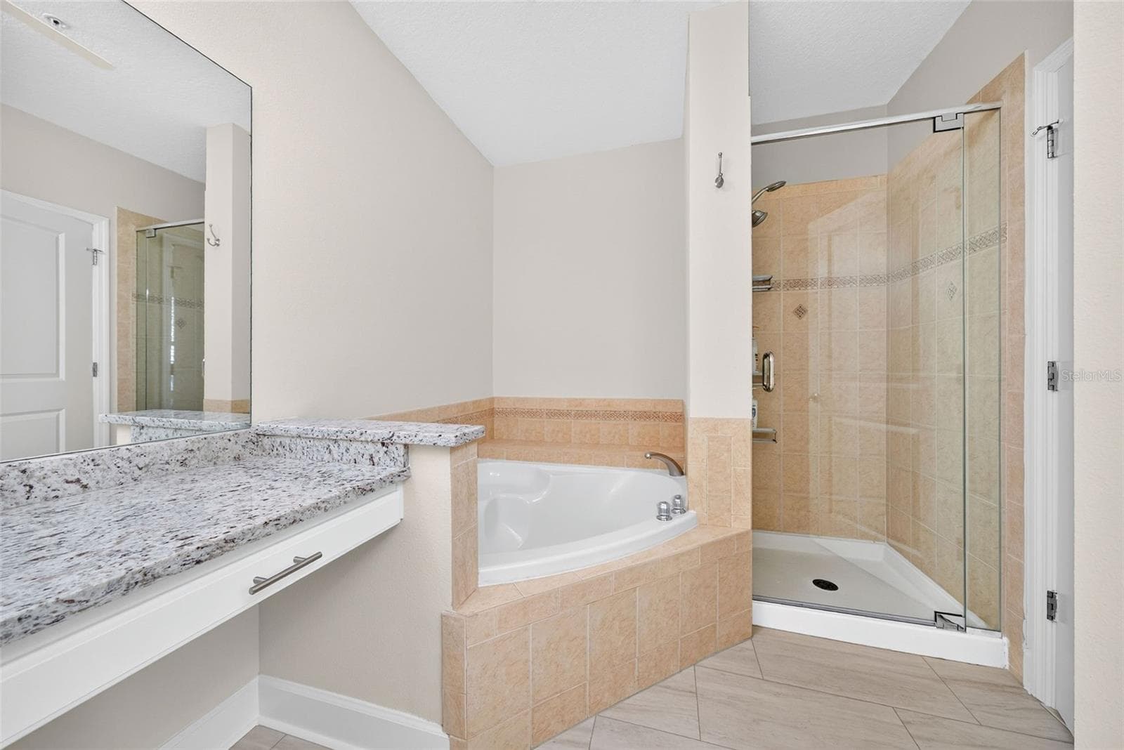 Primary Bath with separate shower - 1231 WRIGHT CIR #108, CELEBRATION