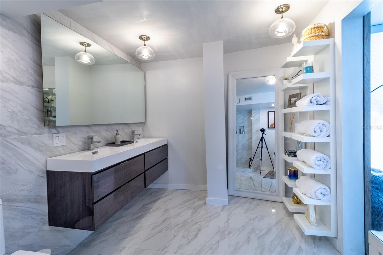 Condominium at 2611 BAYSHORE BLVD #205, TAMPA, photo 21 of 34