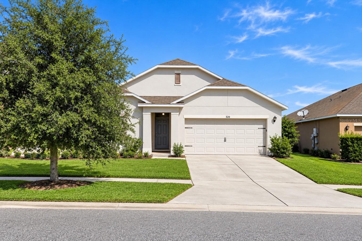 320 ABERDEEN DR