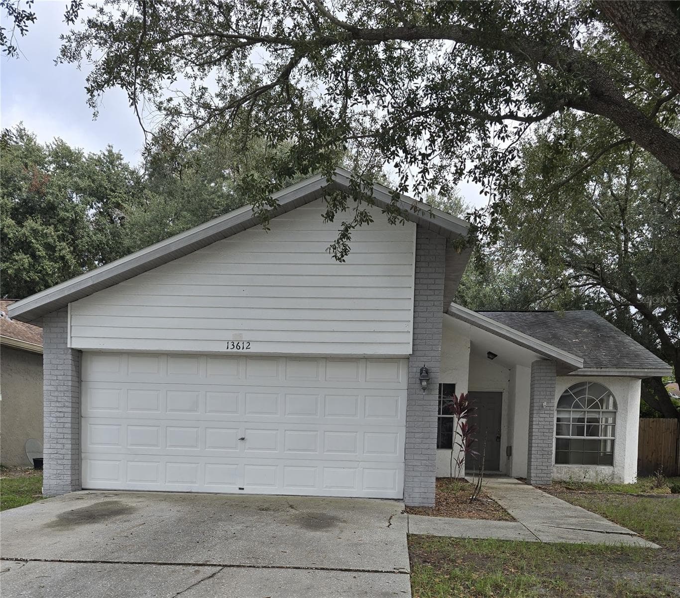 Single Family Residence at 13612 LARAWAY DR, RIVERVIEW