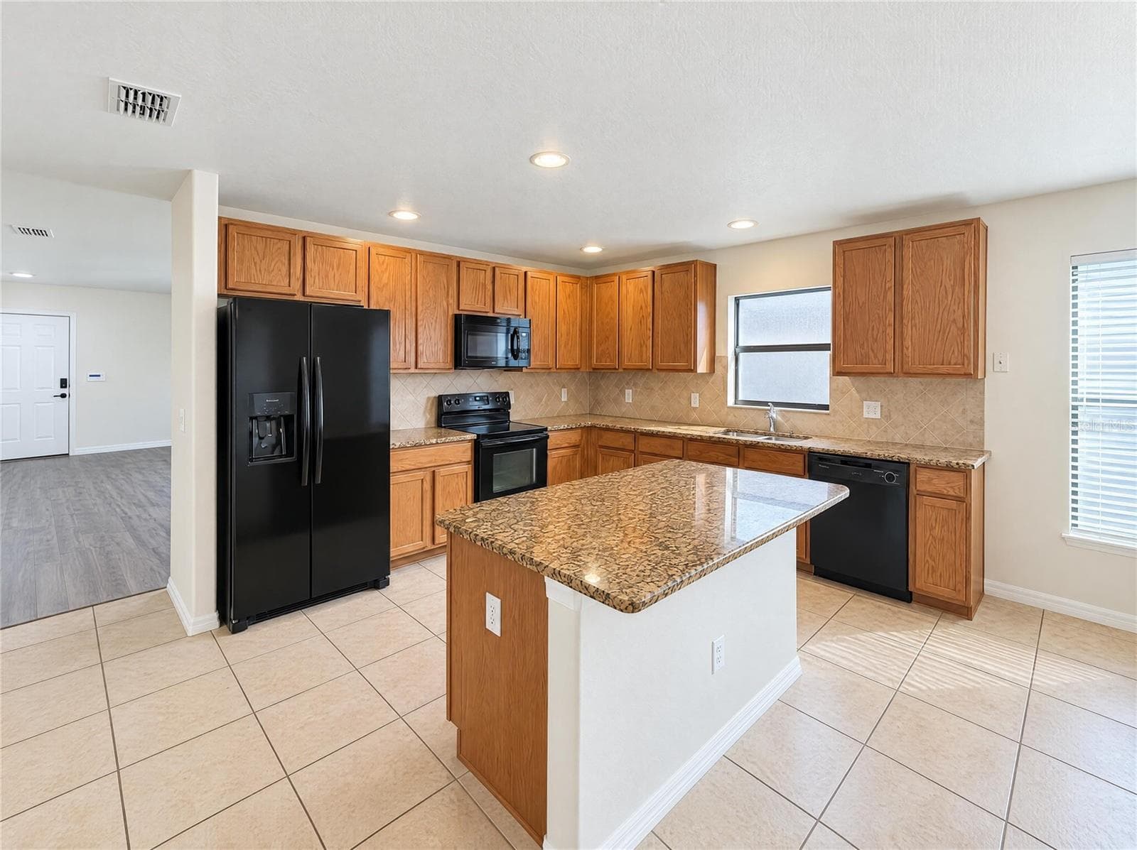 Single Family Residence at 532 SAVANNAH PRESERVE LOOP, DAVENPORT, photo 6 of 26