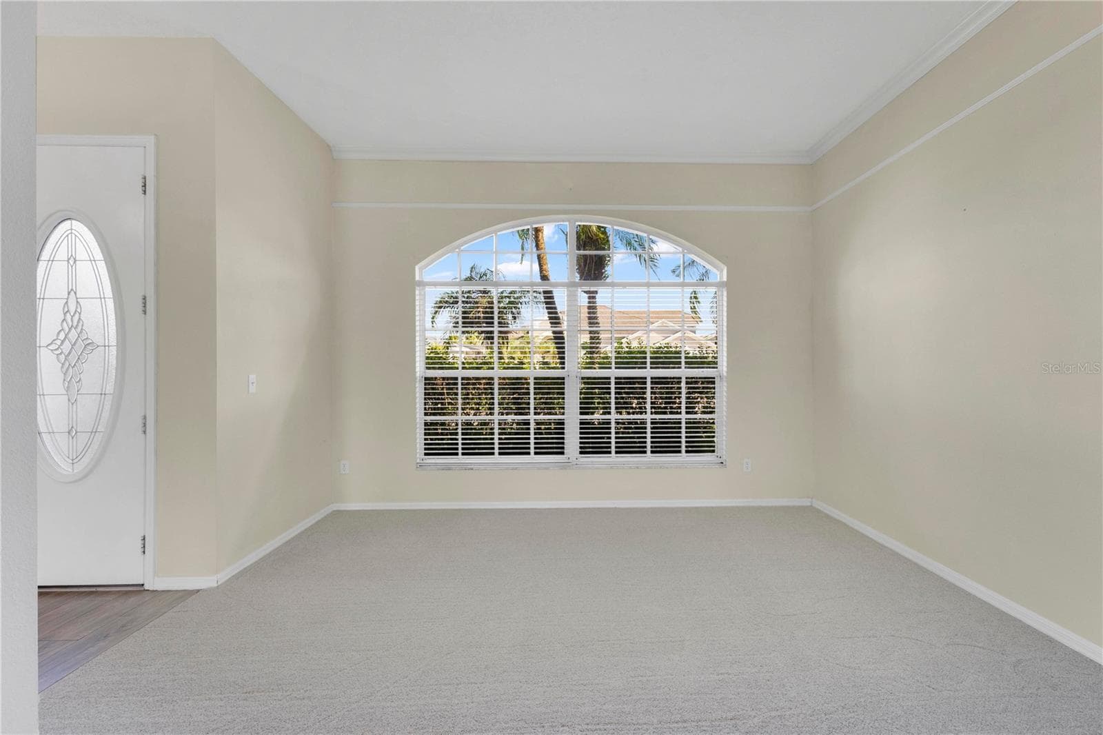 Single Family Residence at 639 LAKEHAVEN CIR, ORLANDO, photo 5 of 48
