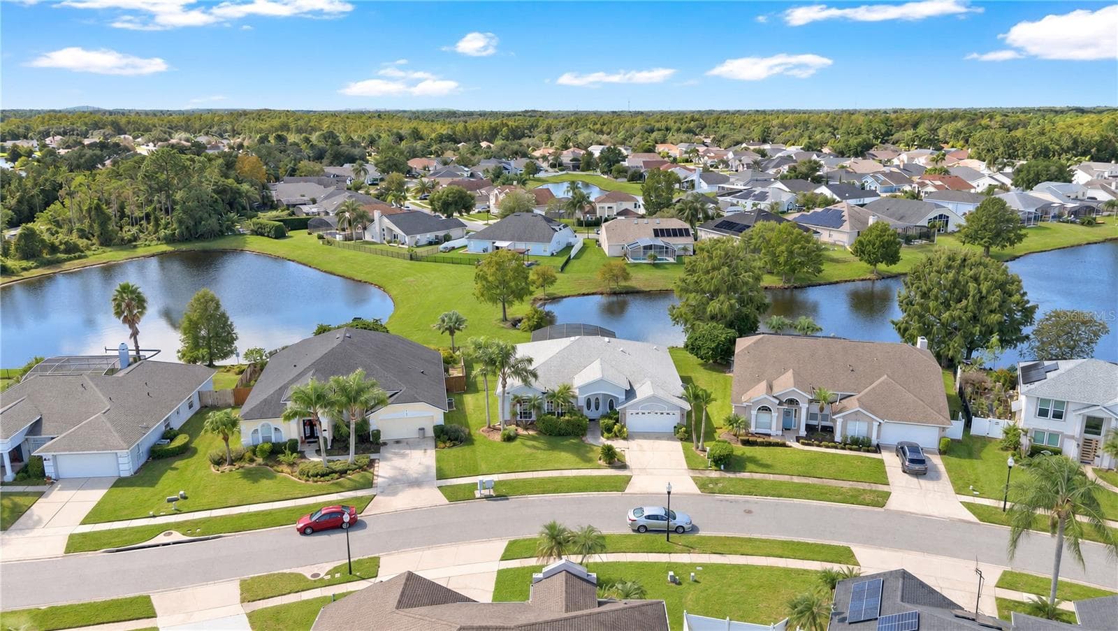 Single Family Residence at 639 LAKEHAVEN CIR, ORLANDO, photo 32 of 48