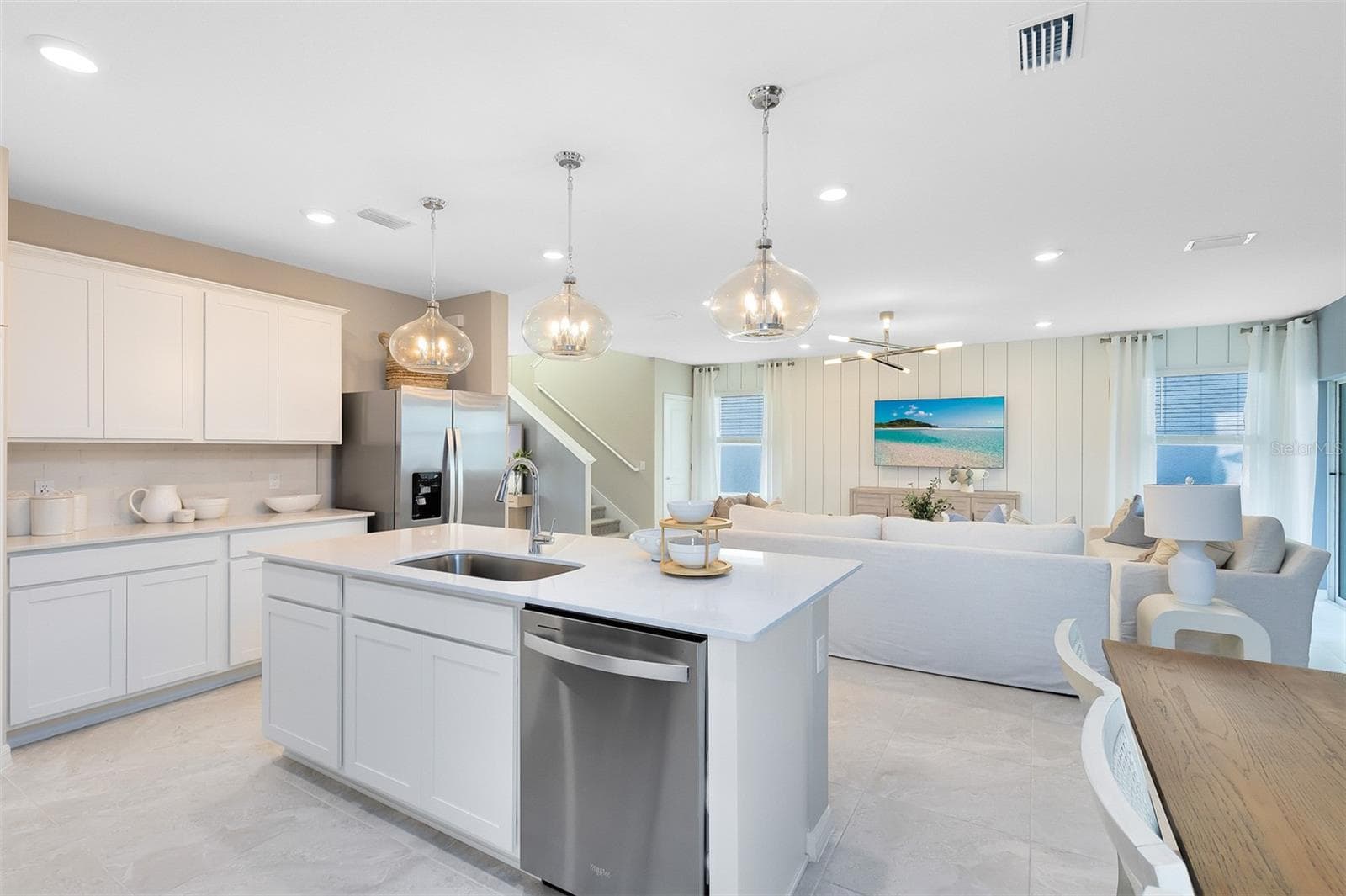 Actual home photo. Colors, finishes, textures and options may appear differently in person due to variations in monitors and viewing devices. - 5064 OAK SEED WAY, ST CLOUD