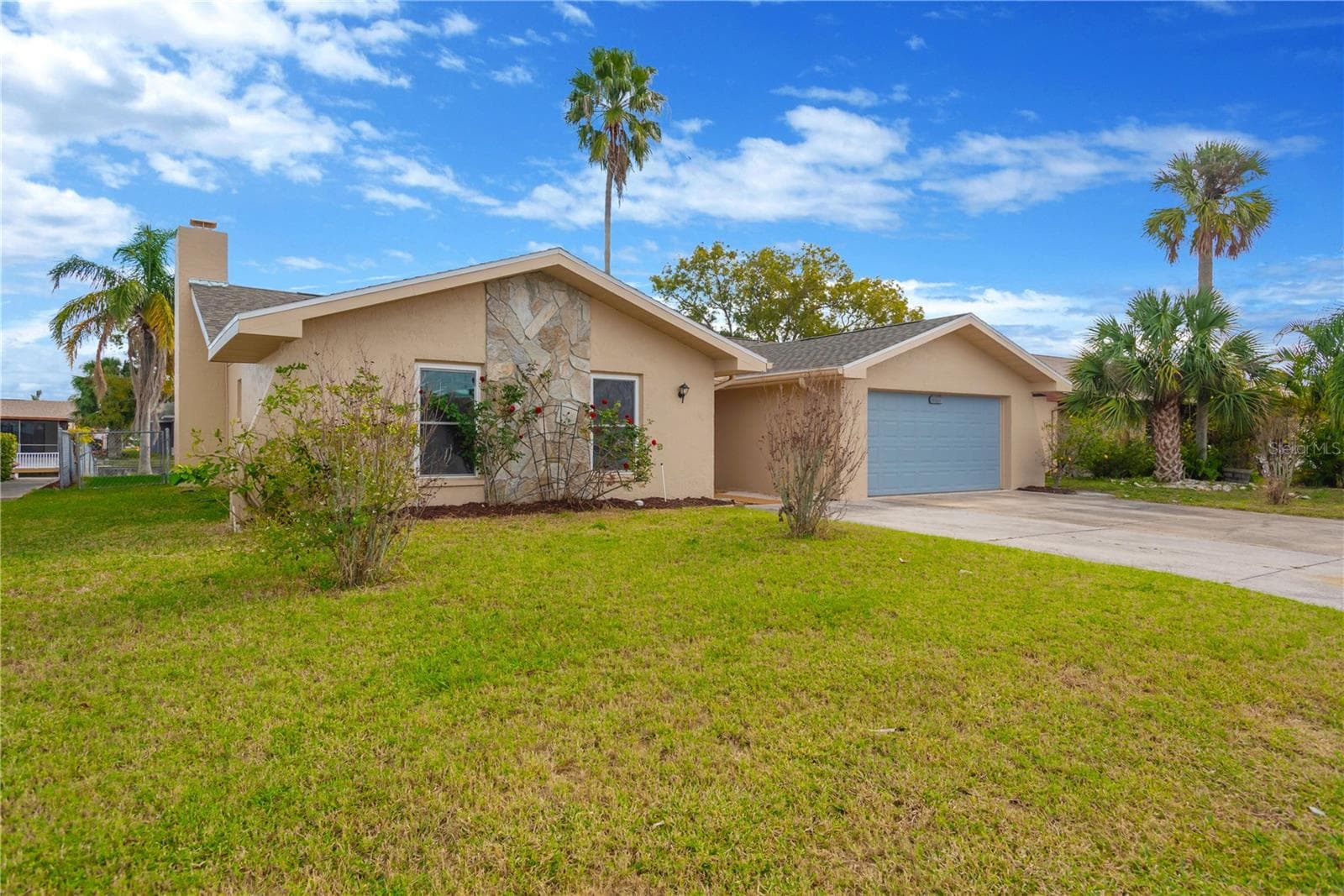 Single Family Residence at 9840 SAN SEBASTIAN WAY, PORT RICHEY, photo 3 of 42