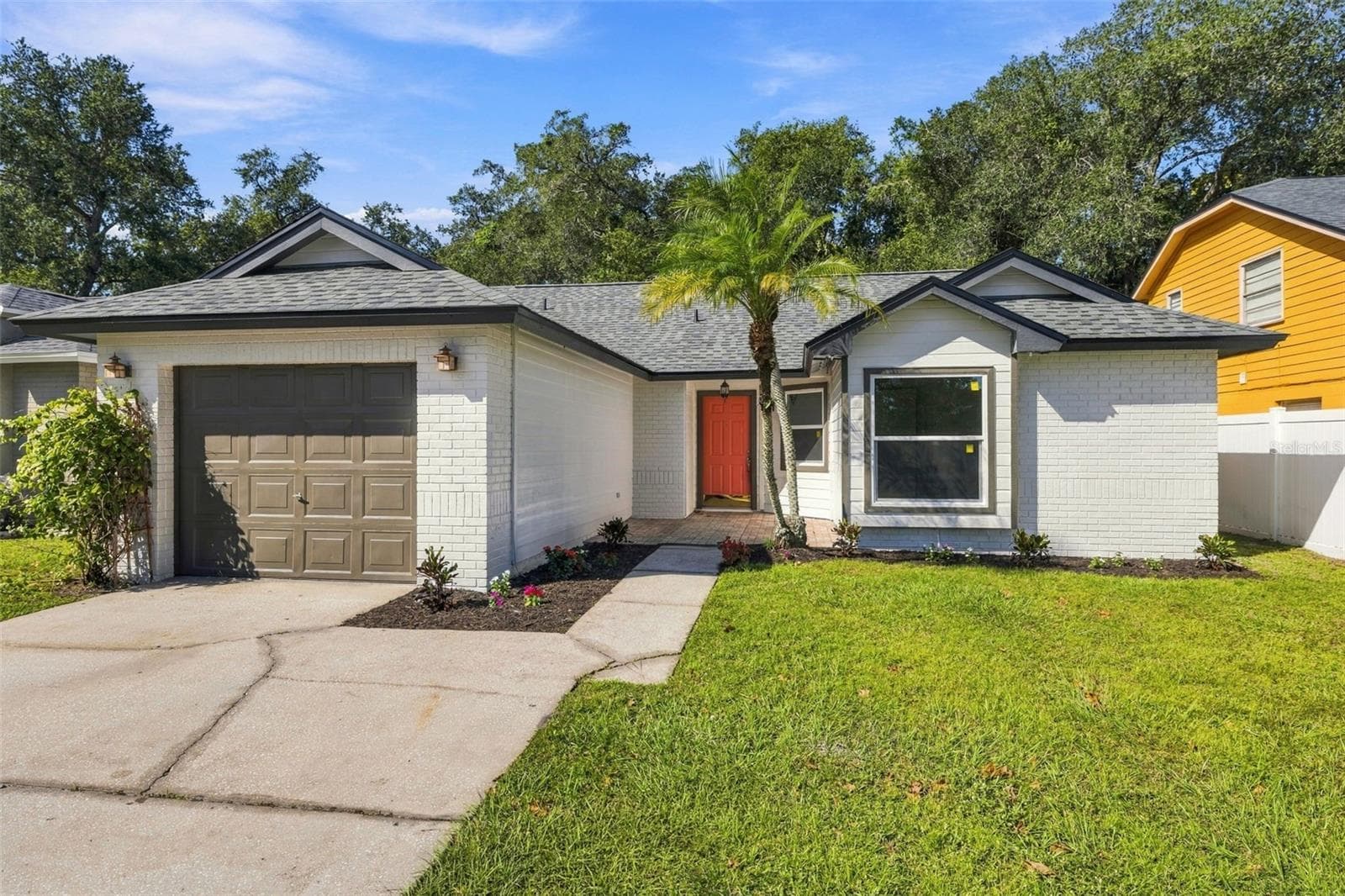 Single Family Residence at 12808 DUNHILL DR, TAMPA, photo 2 of 26