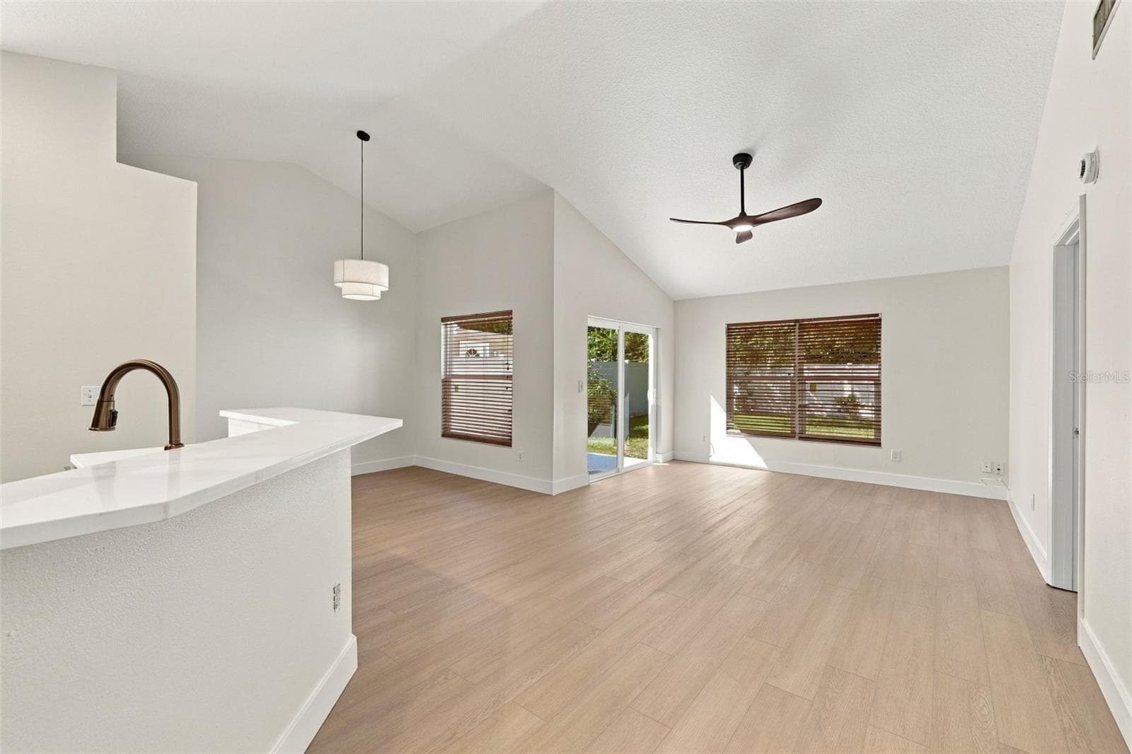 Single Family Residence at 12808 DUNHILL DR, TAMPA, photo 4 of 26
