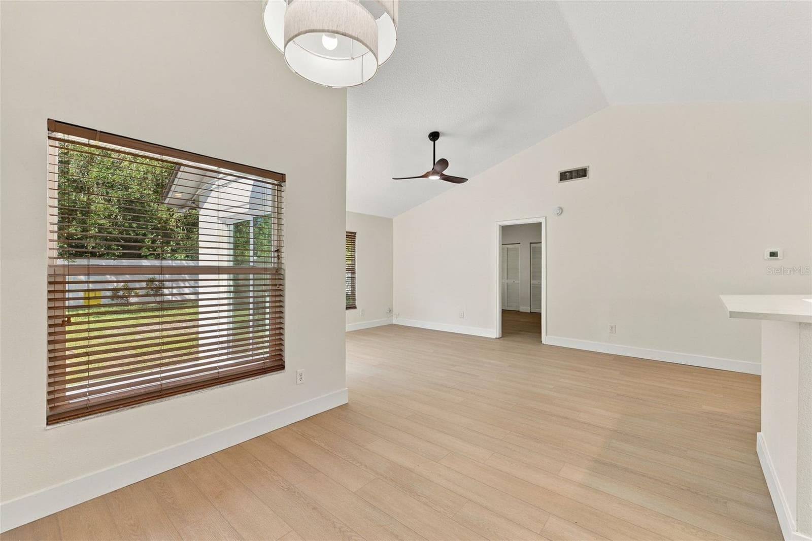 Single Family Residence at 12808 DUNHILL DR, TAMPA, photo 8 of 26
