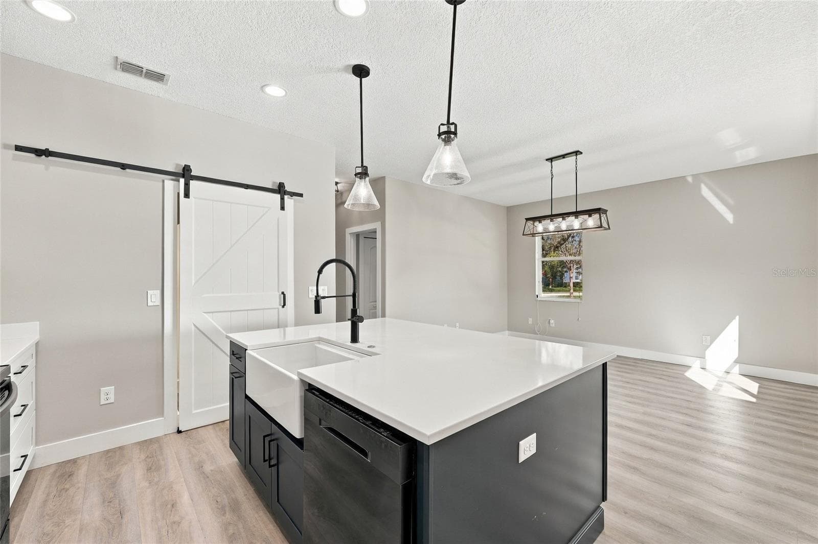Single Family Residence at 5685 NEW INDEPENDENCE PKWY, WINTER GARDEN, photo 3 of 34