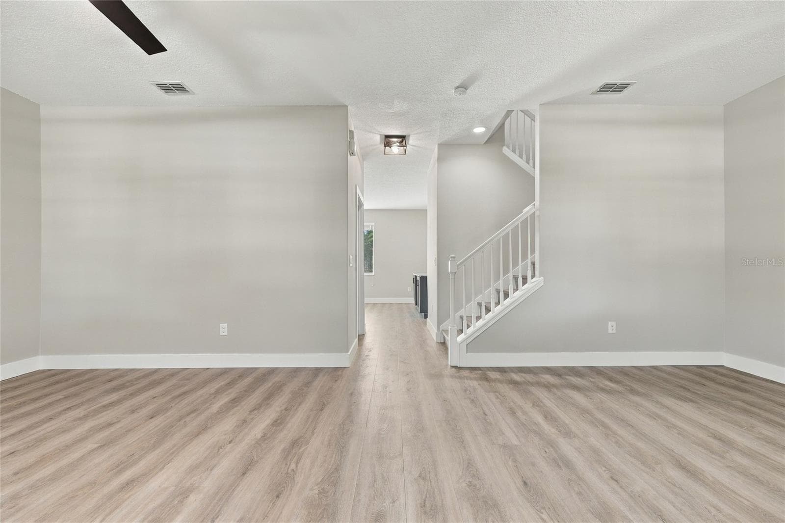 Single Family Residence at 5685 NEW INDEPENDENCE PKWY, WINTER GARDEN, photo 13 of 34