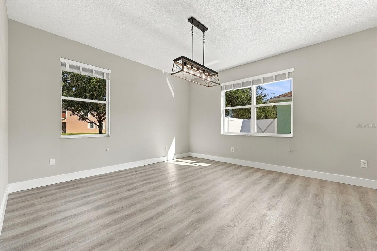 Single Family Residence at 5685 NEW INDEPENDENCE PKWY, WINTER GARDEN, photo 15 of 34