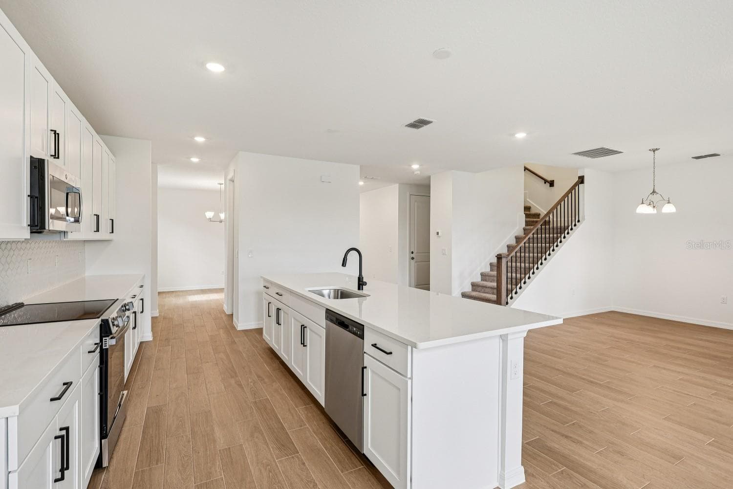 Single Family Residence at 12866 EUREKA LEMON DR, WINTER GARDEN, photo 14 of 34