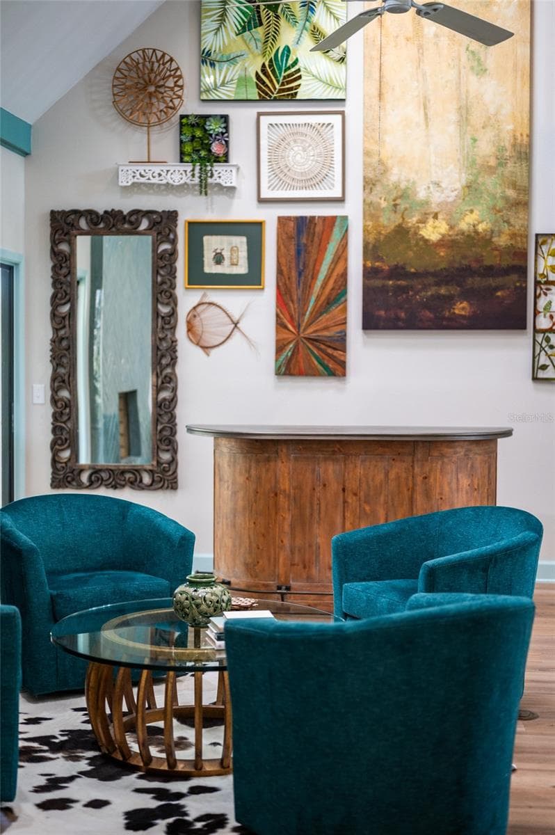 Lounge - 5005 CANTERBURY DR, SARASOTA