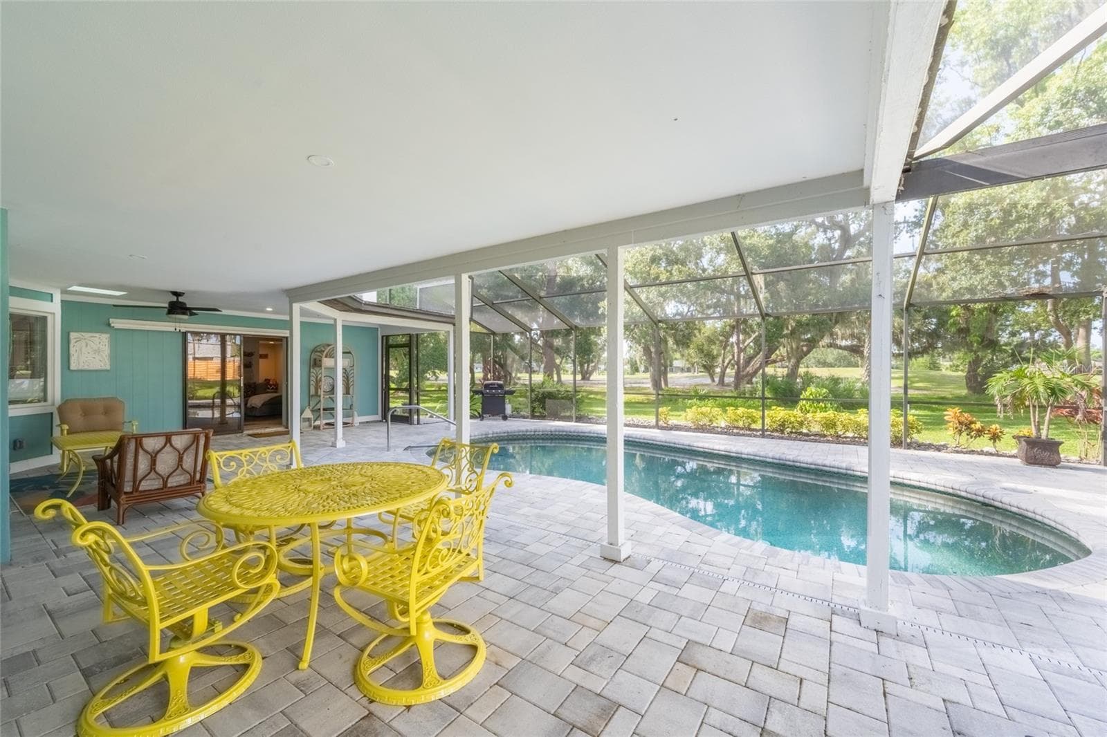 Pool Deck - 5005 CANTERBURY DR, SARASOTA
