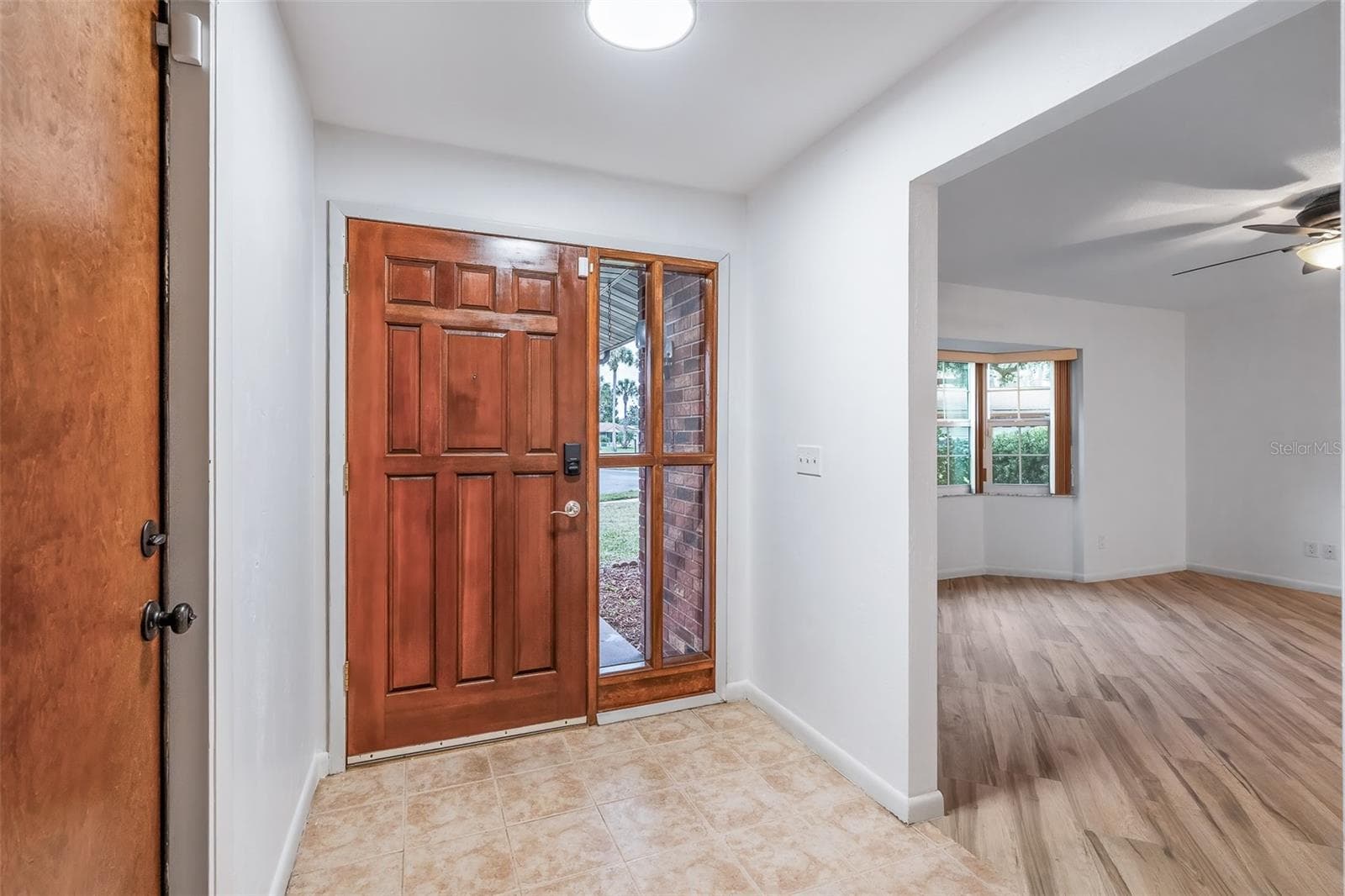 Entry Foyer - 109 NATHAN HALE CT, DAYTONA BEACH