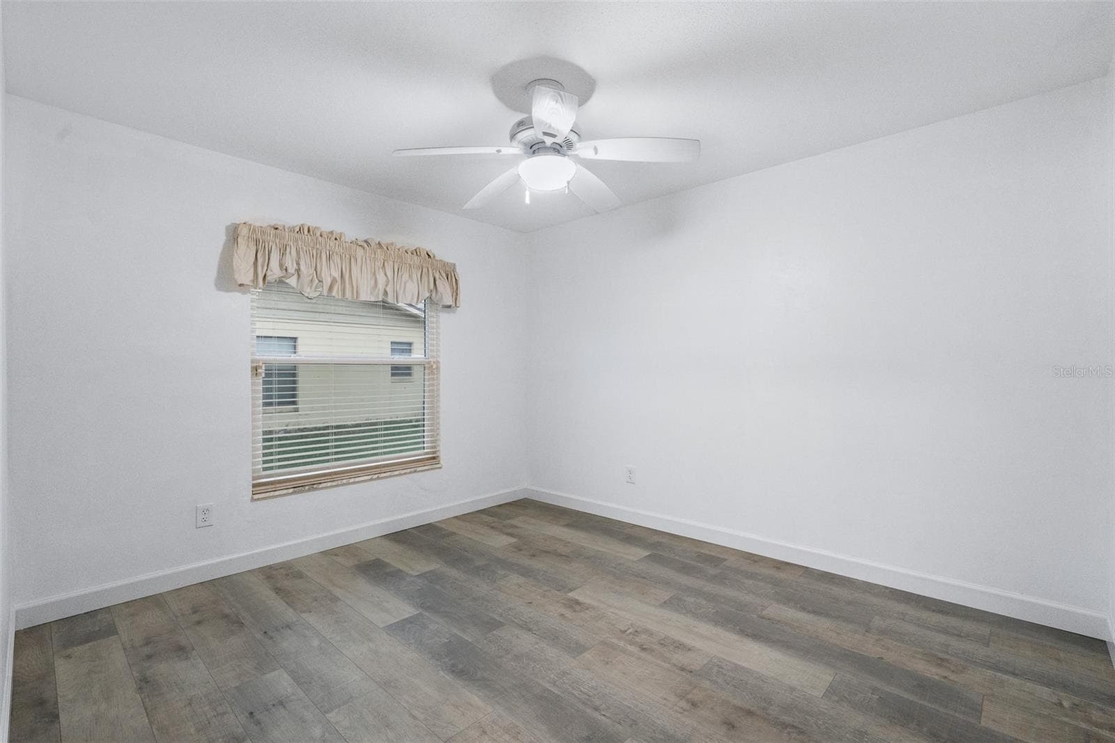 Guest Bedroom #1 - 109 NATHAN HALE CT, DAYTONA BEACH