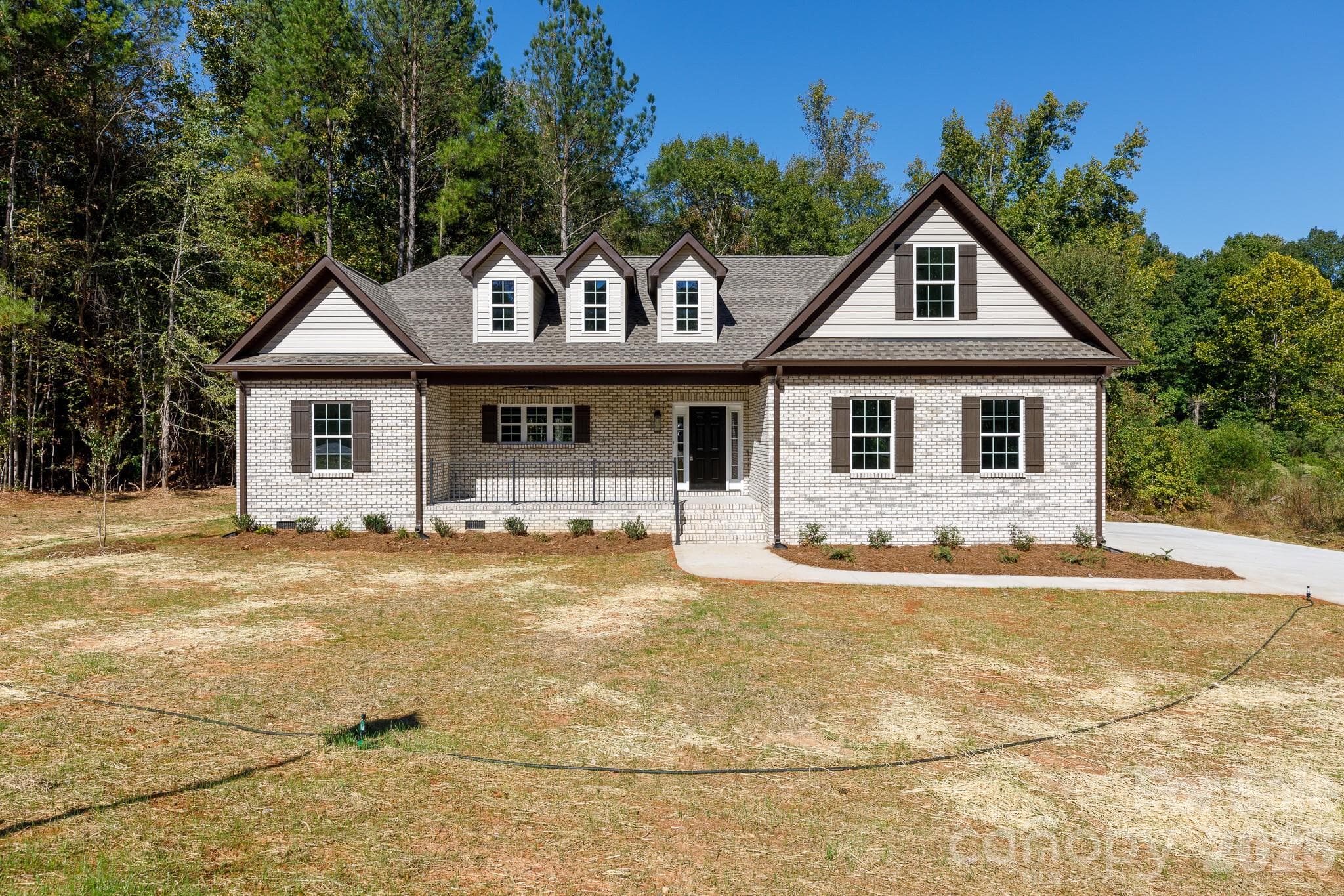 2030 Hunters Creek Lane