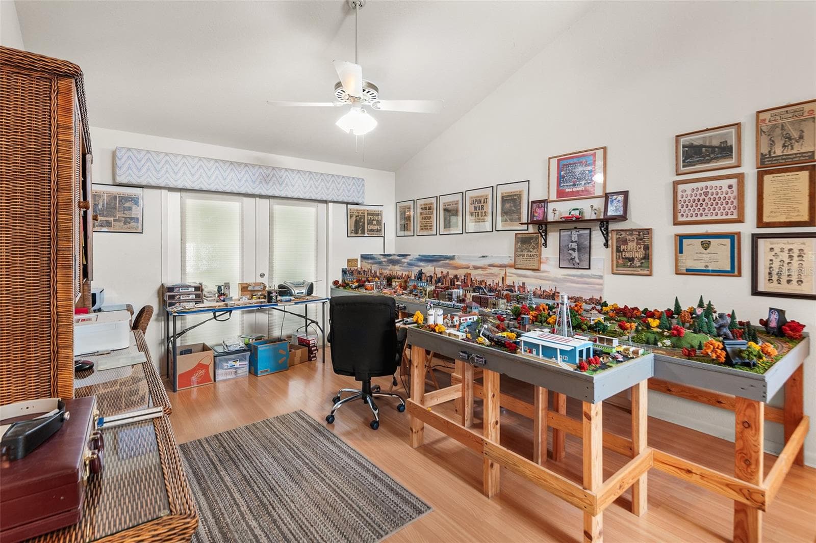 Living room - 2991 PLANTATION RD, WINTER HAVEN