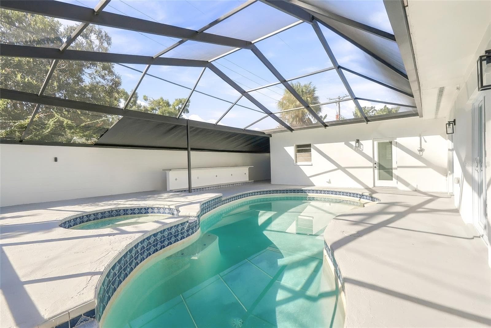 Single Family Residence at 3112 S JULIA CIR, TAMPA, photo 2 of 49