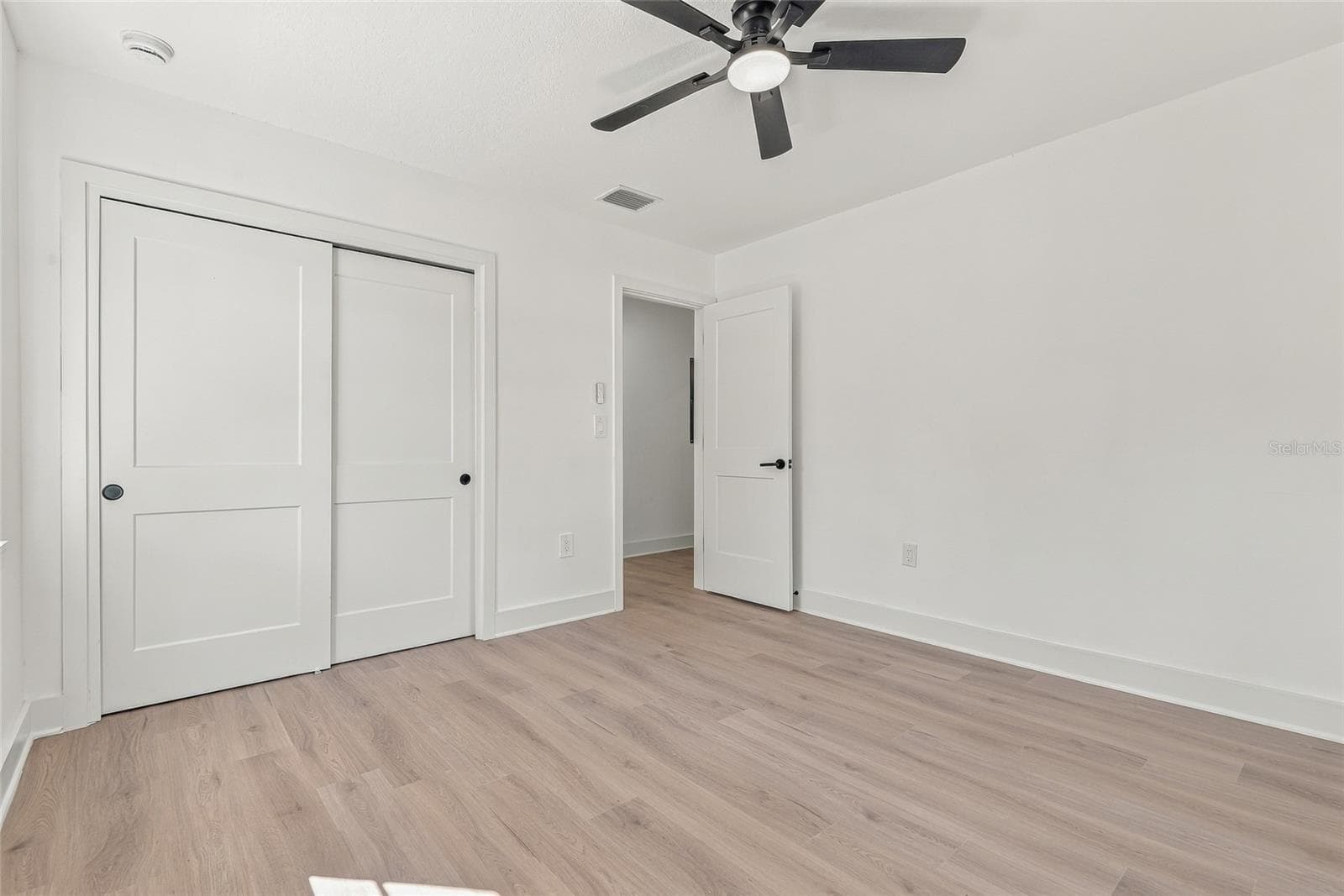 Single Family Residence at 3112 S JULIA CIR, TAMPA, photo 36 of 49