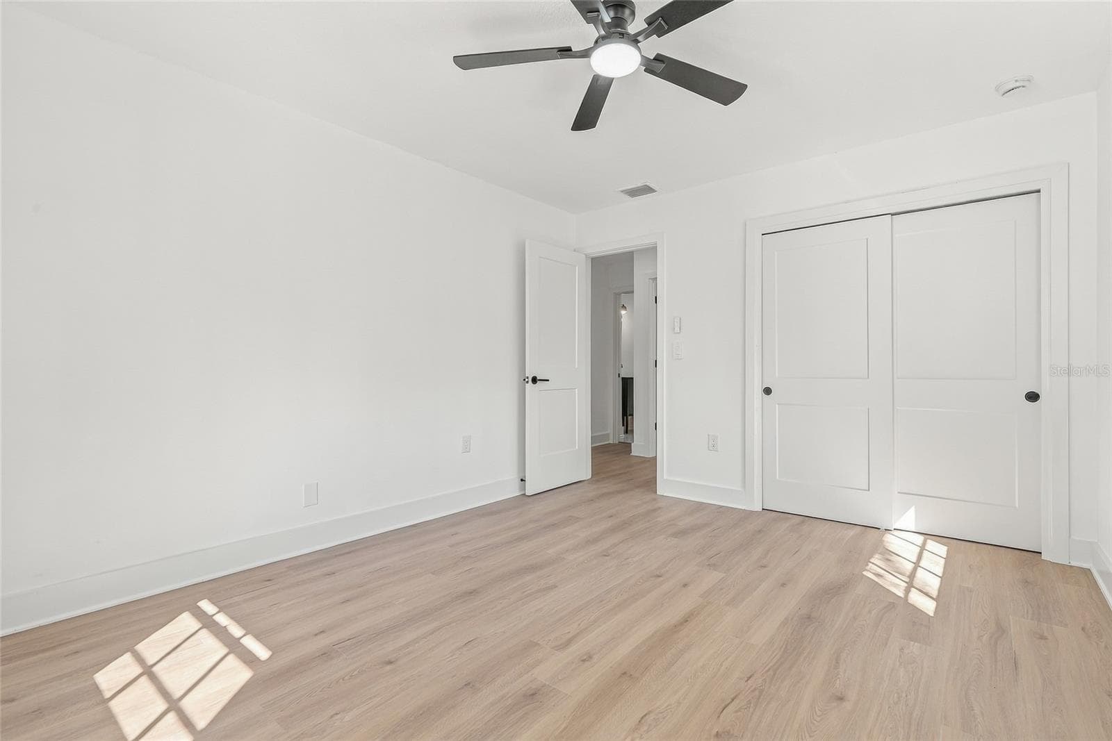Single Family Residence at 3112 S JULIA CIR, TAMPA, photo 40 of 49