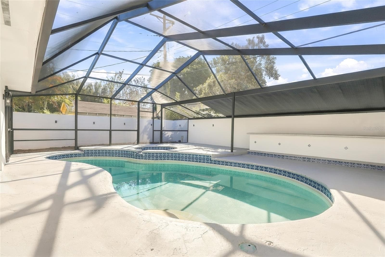 Single Family Residence at 3112 S JULIA CIR, TAMPA, photo 43 of 49