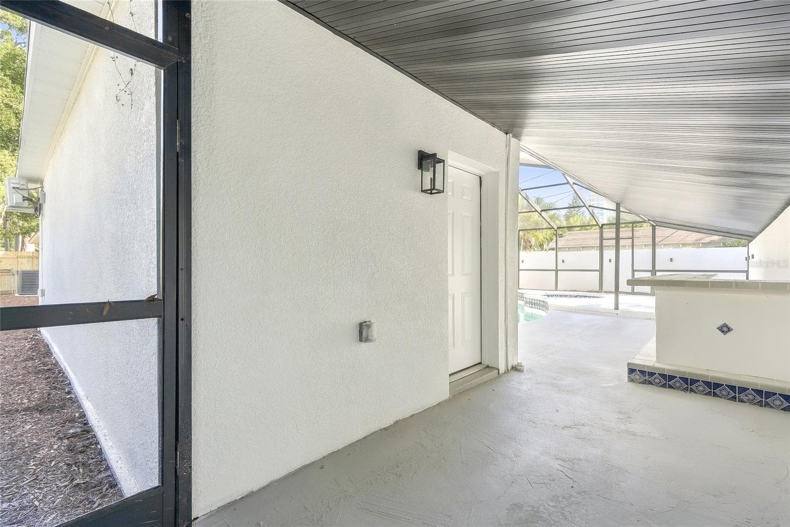 Single Family Residence at 3112 S JULIA CIR, TAMPA, photo 45 of 49