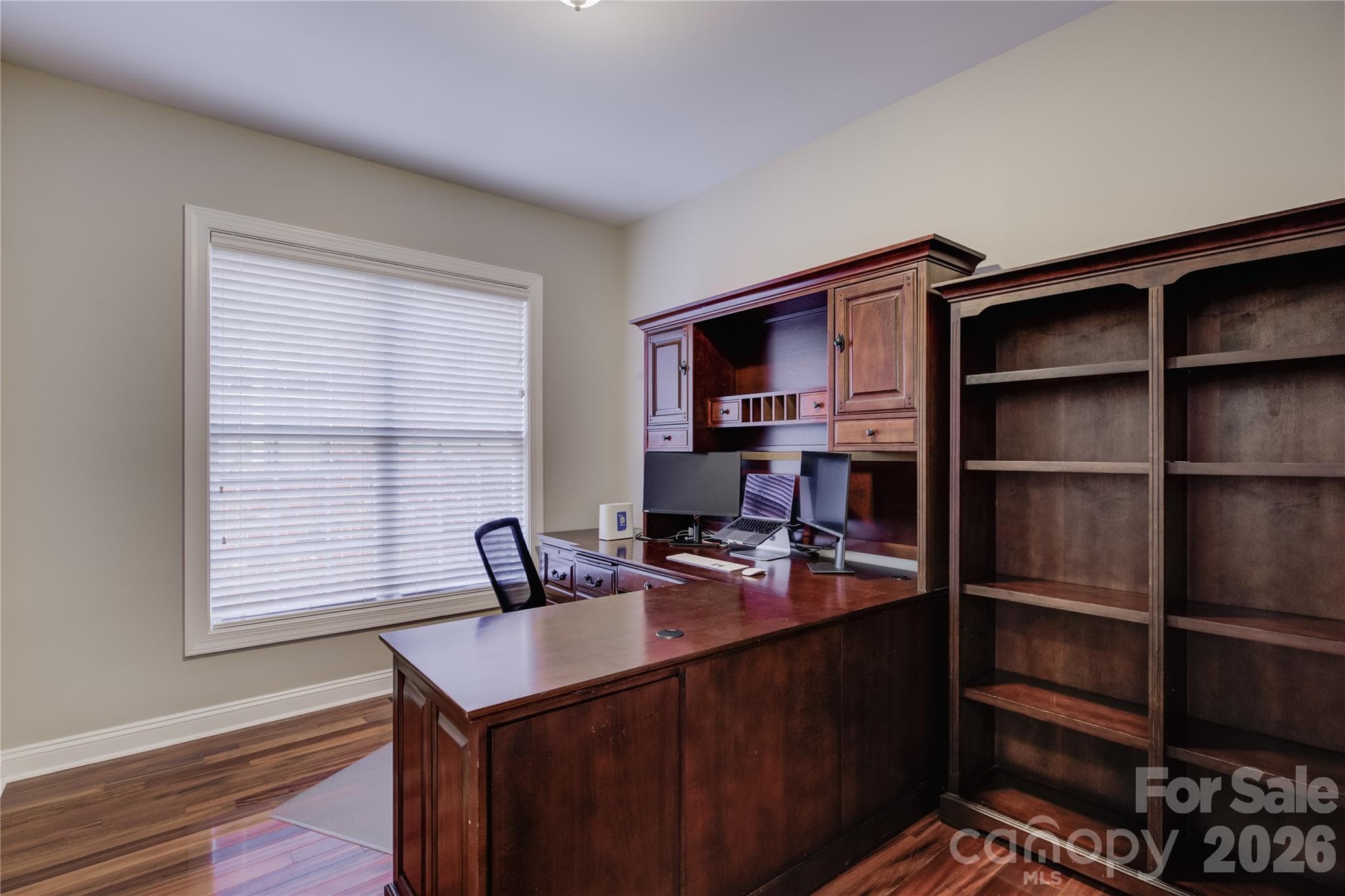 Office on the main - 13700 Glen Abbey Drive, Charlotte