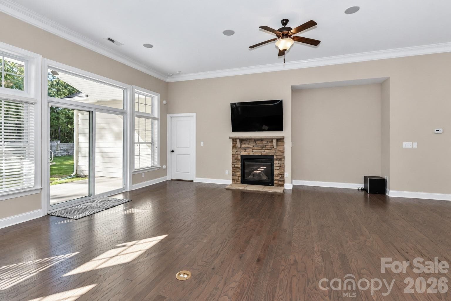 Single Family Residence at 161 Blueview Road, Mooresville, photo 17 of 46